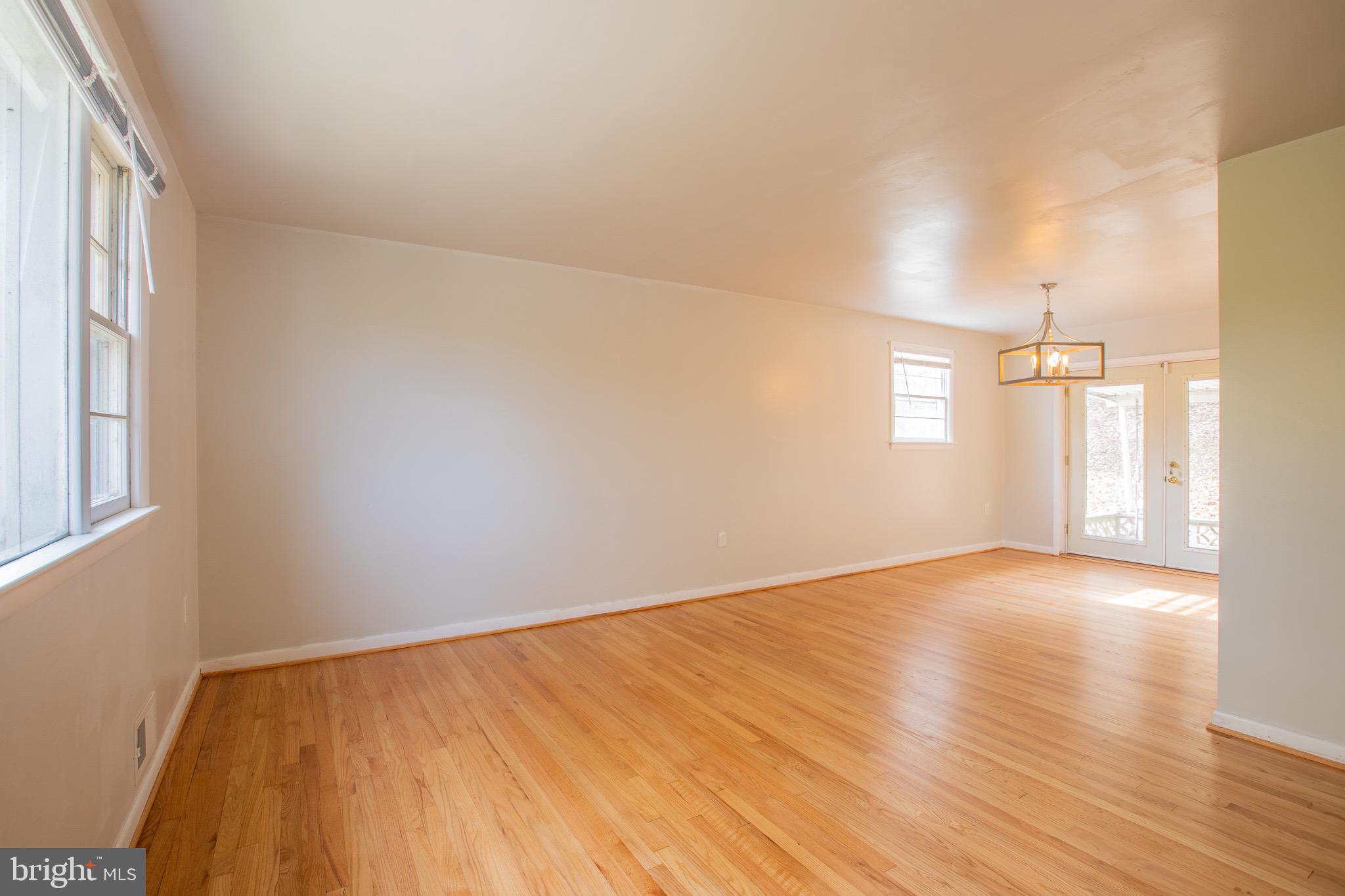 FORT WASHINGTON - Residential Lease