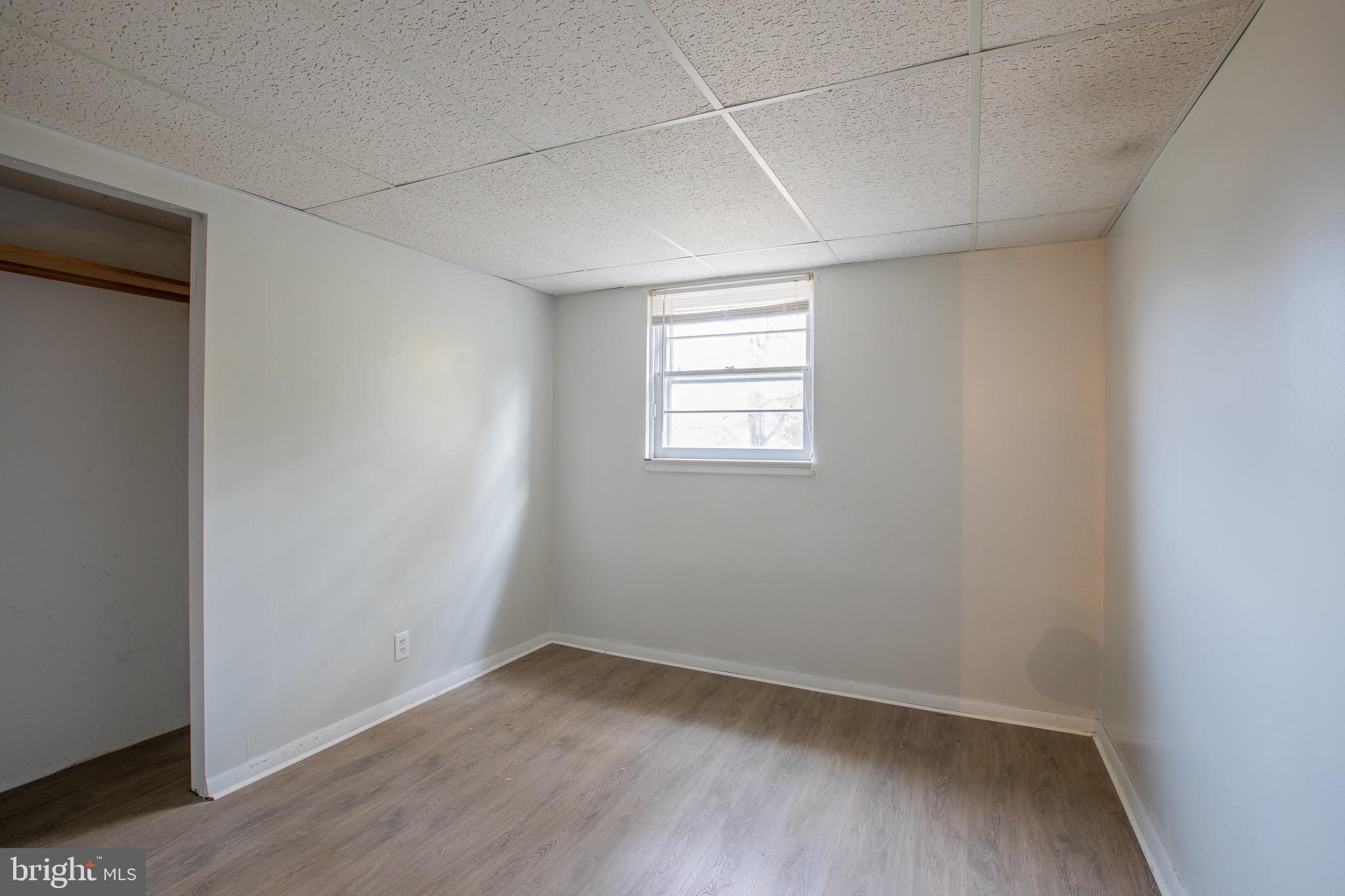 FORT WASHINGTON - Residential Lease