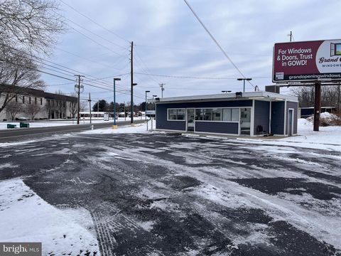 5272 E TRINDLE ROAD MECHANICSBURG PA 17050