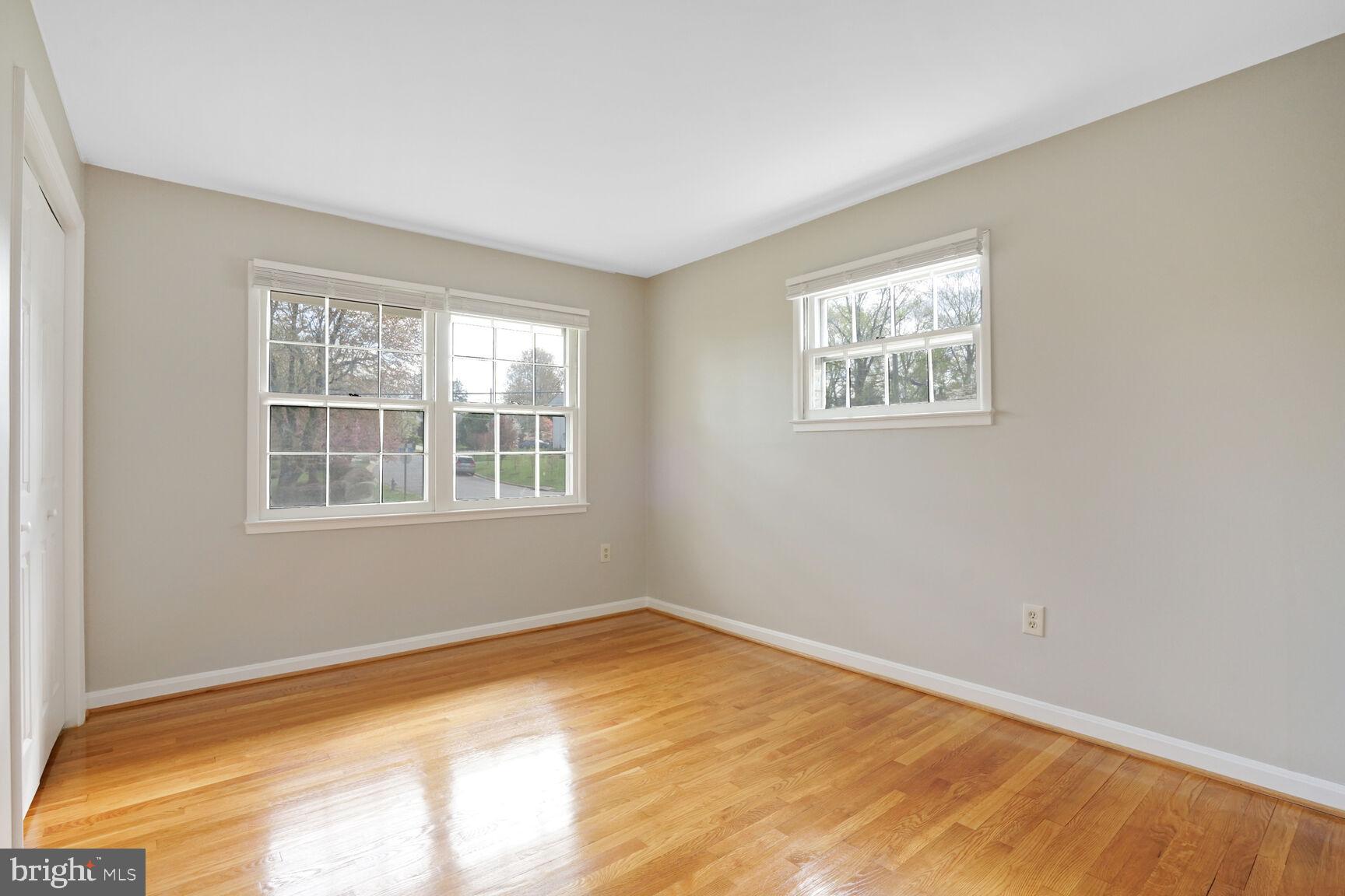 BROYHILL LANGLEY ESTATES - Residential Lease