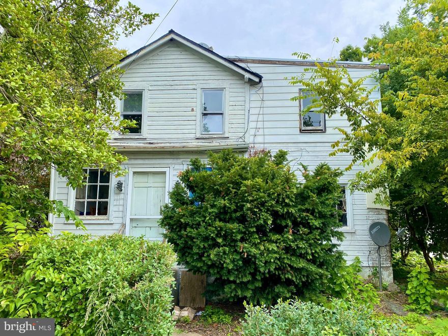 Amazing opportunity for an investor or developer to purchase a single home in Haverford Township.  This home will be sold in AS IS condition, the seller will make no repairs, and the buyer is responsible for obtaining any municipal certificates of occupancy, resale certifications, or other residential resale requirements.  The property will not qualify for any type of conventional, FHA, VA, or related financing.  The seller makes no representations or warranties of any kind and the property may be currently occupied.  Do not attempt to enter this property as it is not safe for you to do so.  Also offered for sale in a package with 700 Buck Lane, 701 Haverford Rd, and 705 Haverford Rd (MLS# PADE2035236).