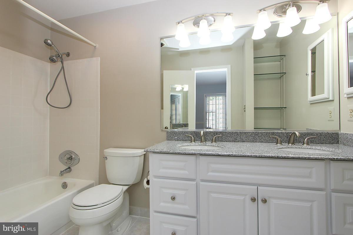 INVERNESS KNOLLS - Residential