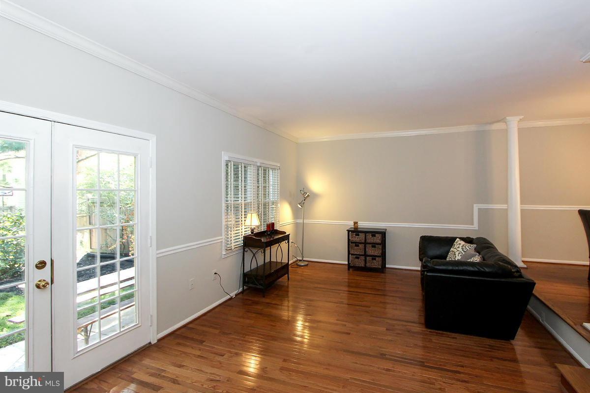 INVERNESS KNOLLS - Residential