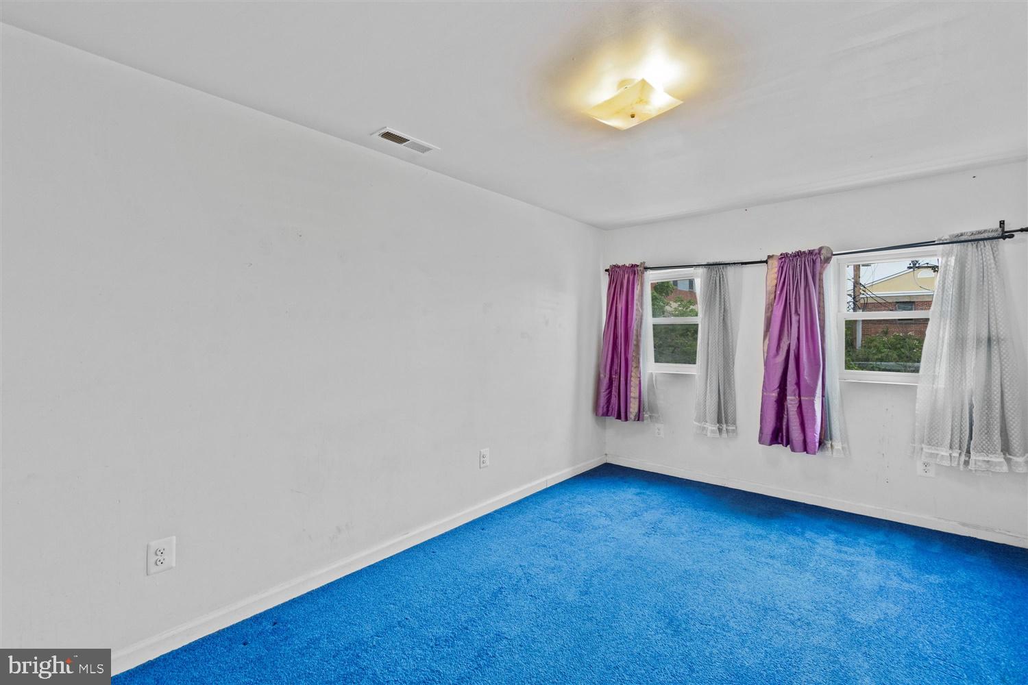 SANDTOWN-WINCHESTER - Residential