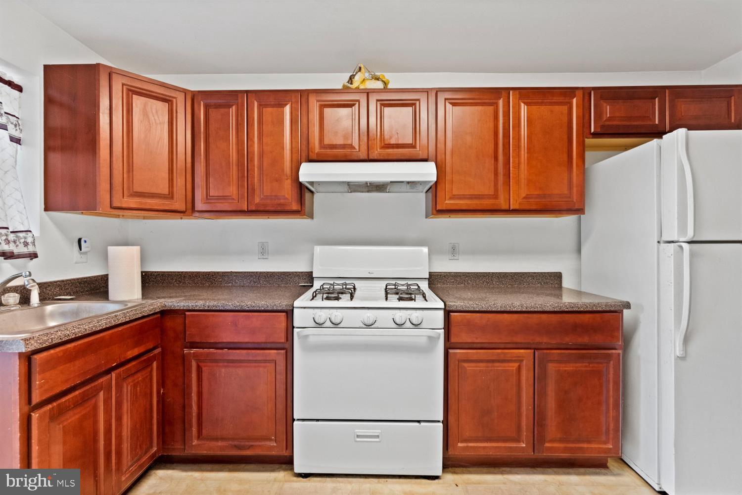 SANDTOWN-WINCHESTER - Residential