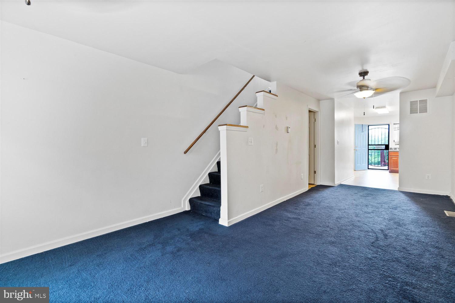 SANDTOWN-WINCHESTER - Residential