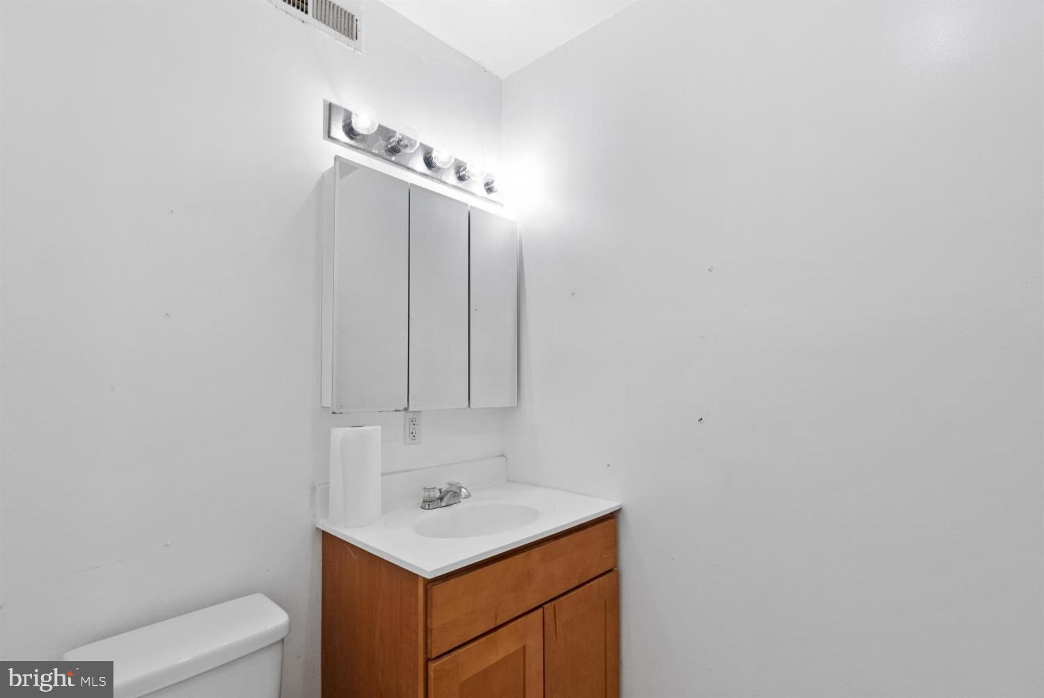 SANDTOWN-WINCHESTER - Residential