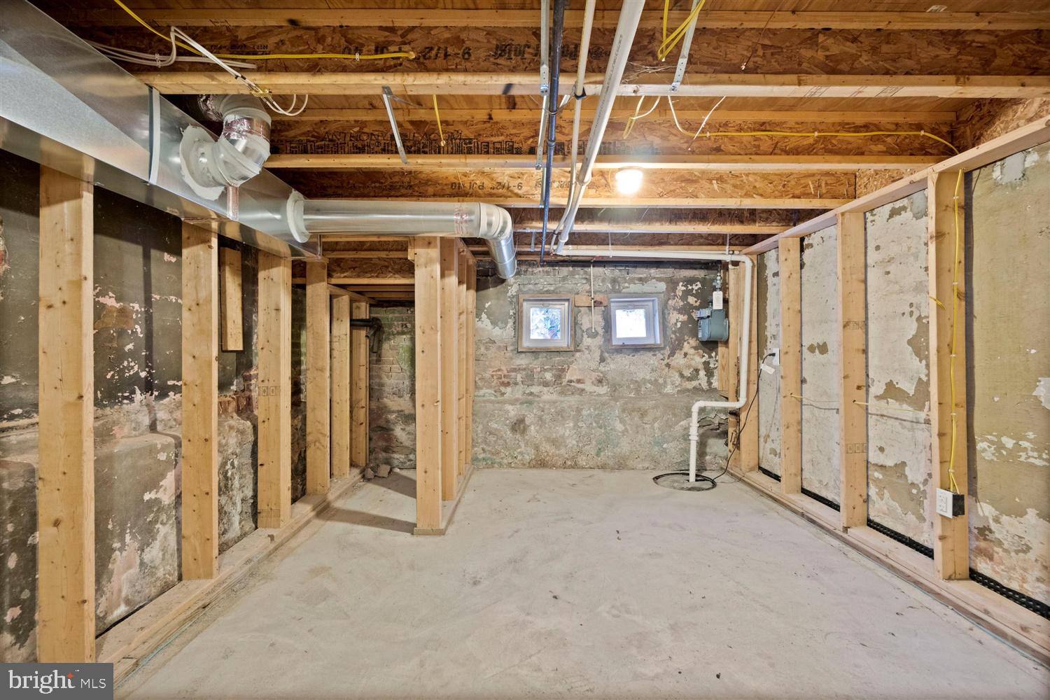 SANDTOWN-WINCHESTER - Residential