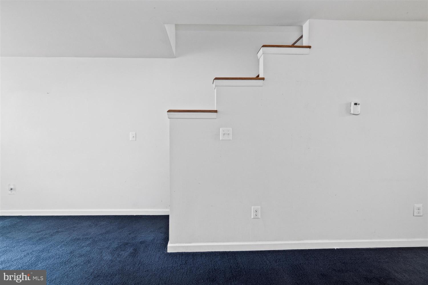 SANDTOWN-WINCHESTER - Residential