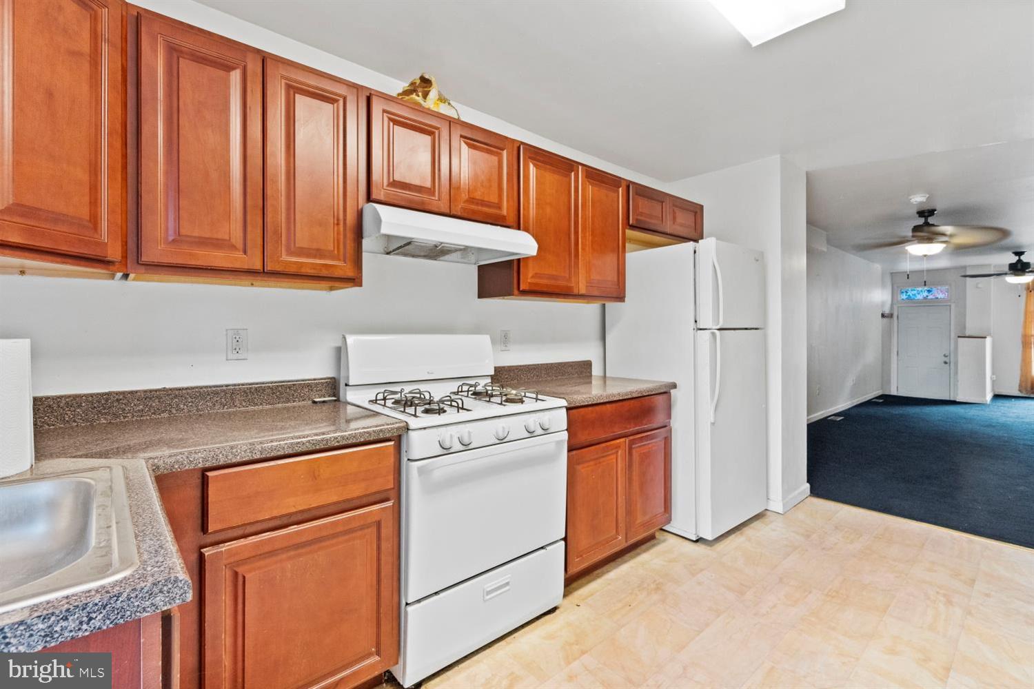 SANDTOWN-WINCHESTER - Residential