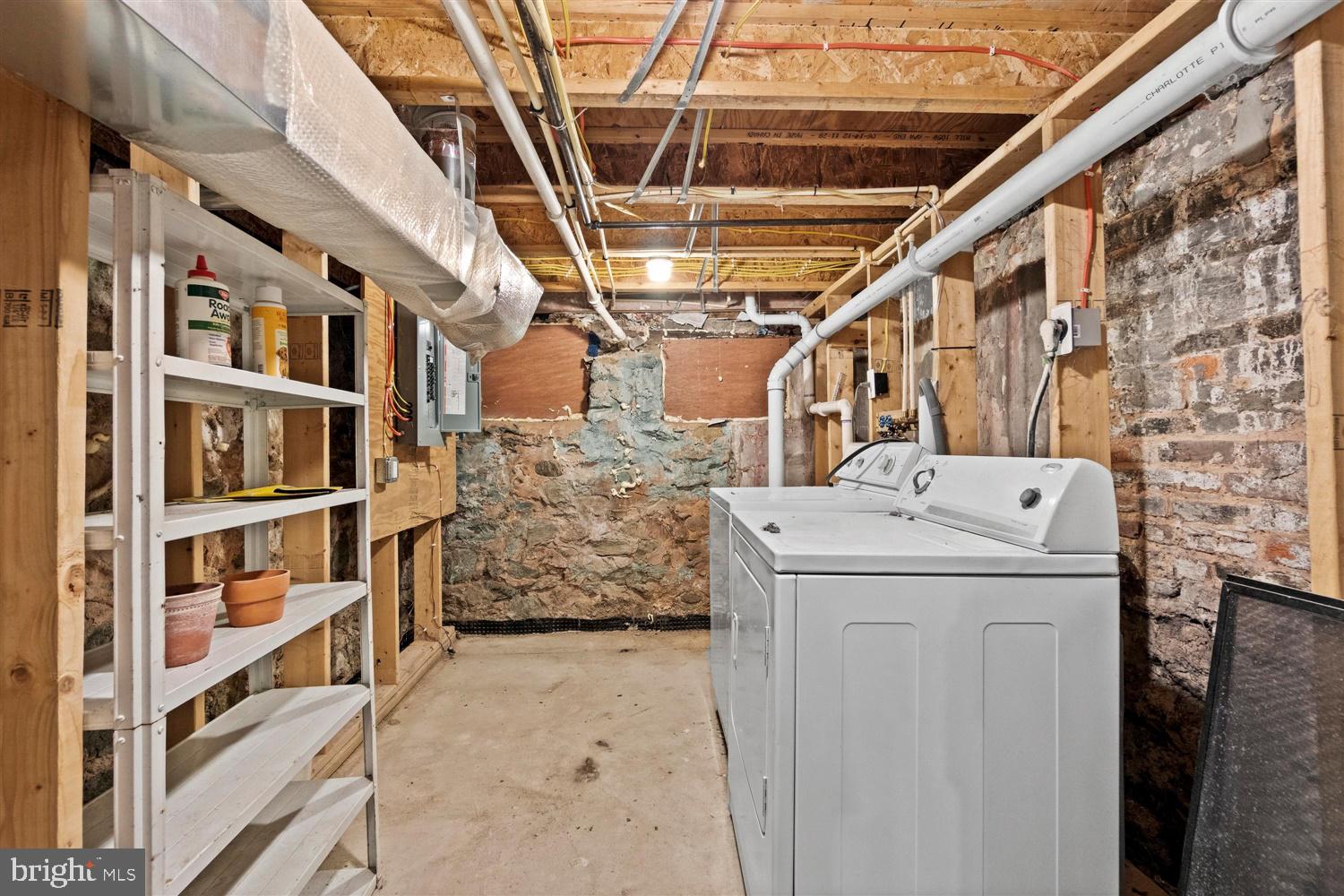 SANDTOWN-WINCHESTER - Residential