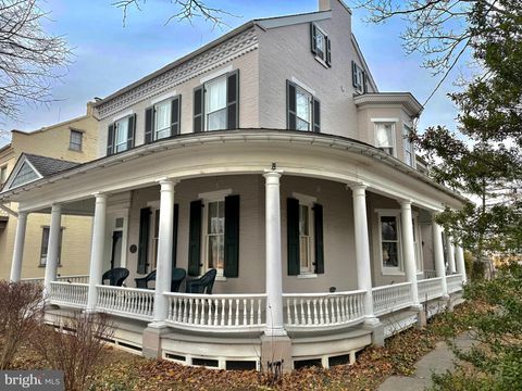 13 W MAIN STREET MOUNT JOY PA 17552