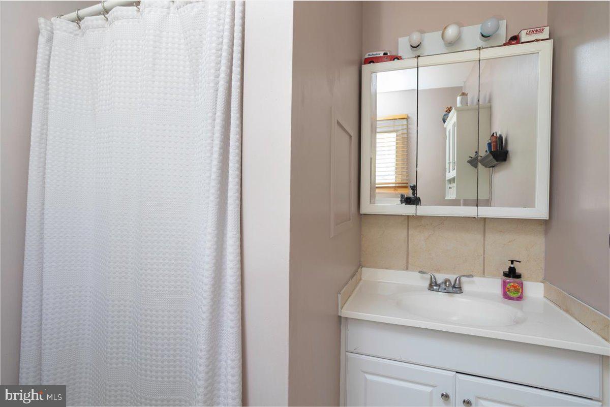 DENTON AREA - Residential