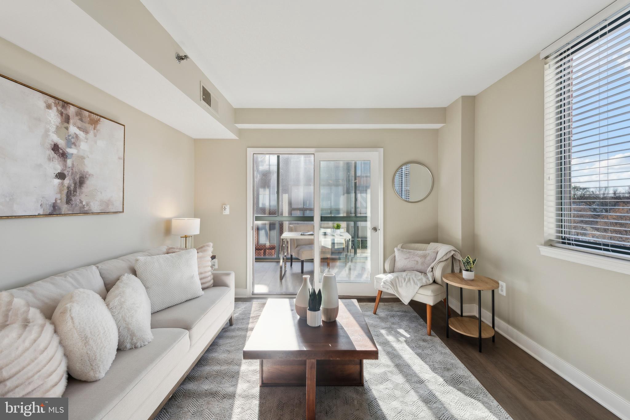 1050 N TAYLOR STREET N 1-609