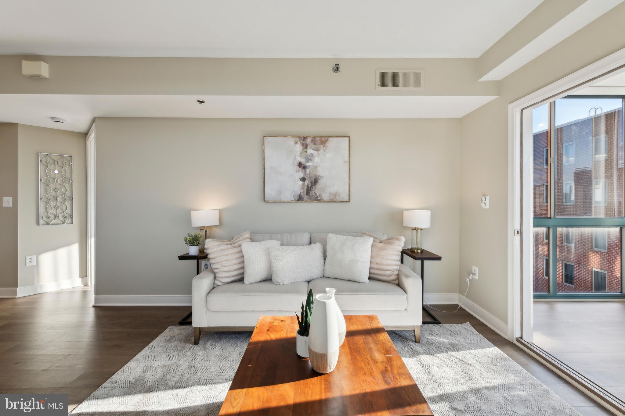 1050 N TAYLOR STREET N 1-609