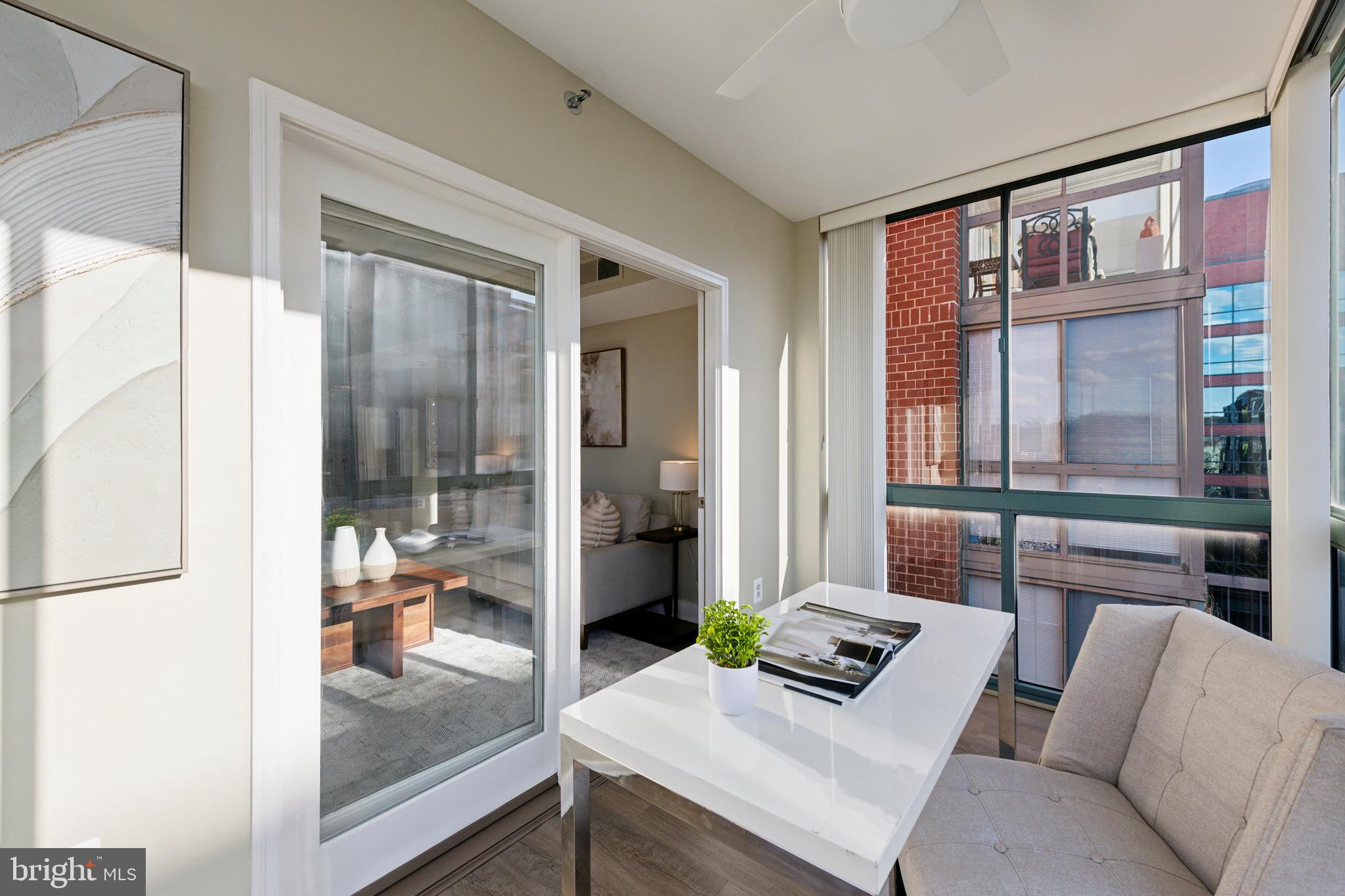 WINDSOR PLAZA - Residential