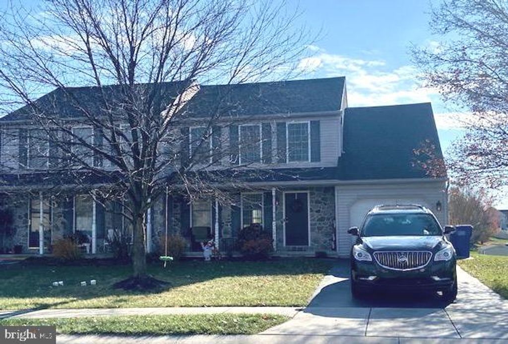 Photo of 4154 Green Park Drive, MOUNT JOY, PA 17552 (MLS # PALA2061360)