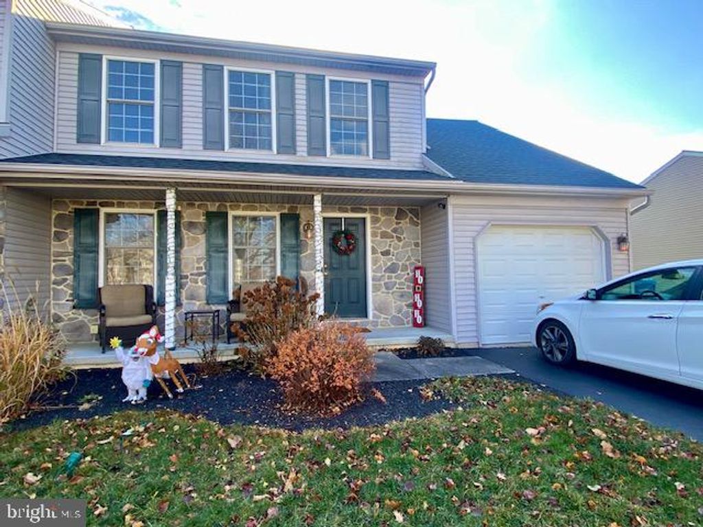 Photo of 4154 Green Park Drive, MOUNT JOY, PA 17552 (MLS # PALA2061360)