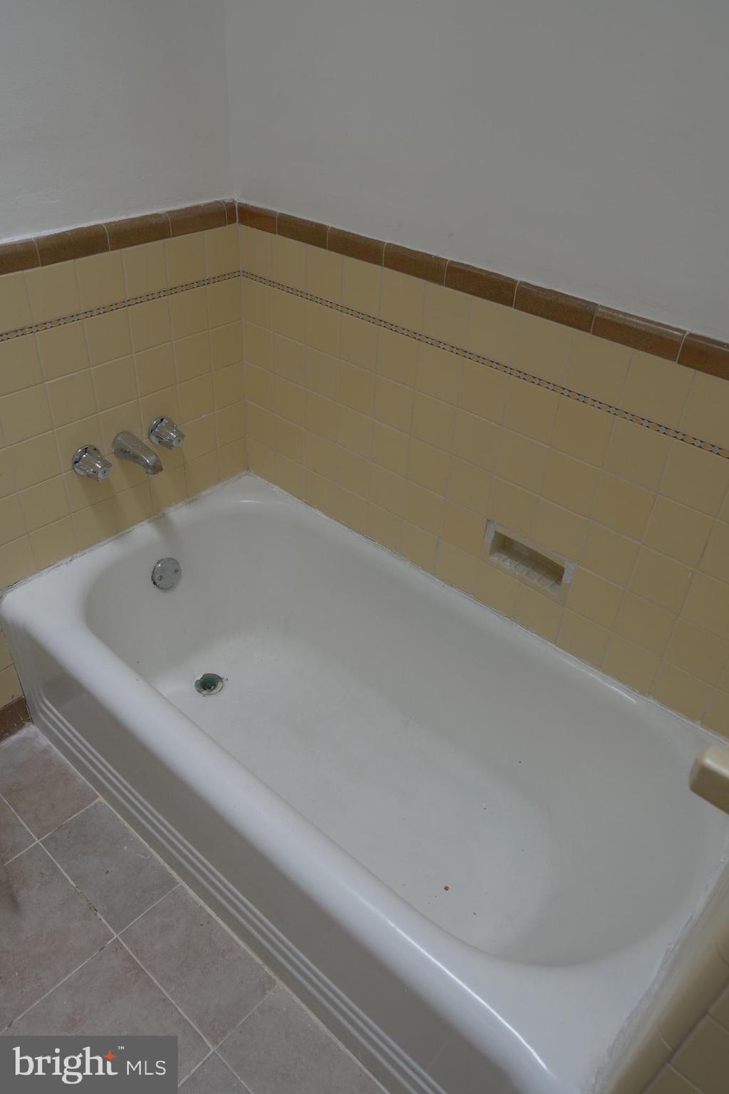 PHILADELPHIA (WEST) - Residential