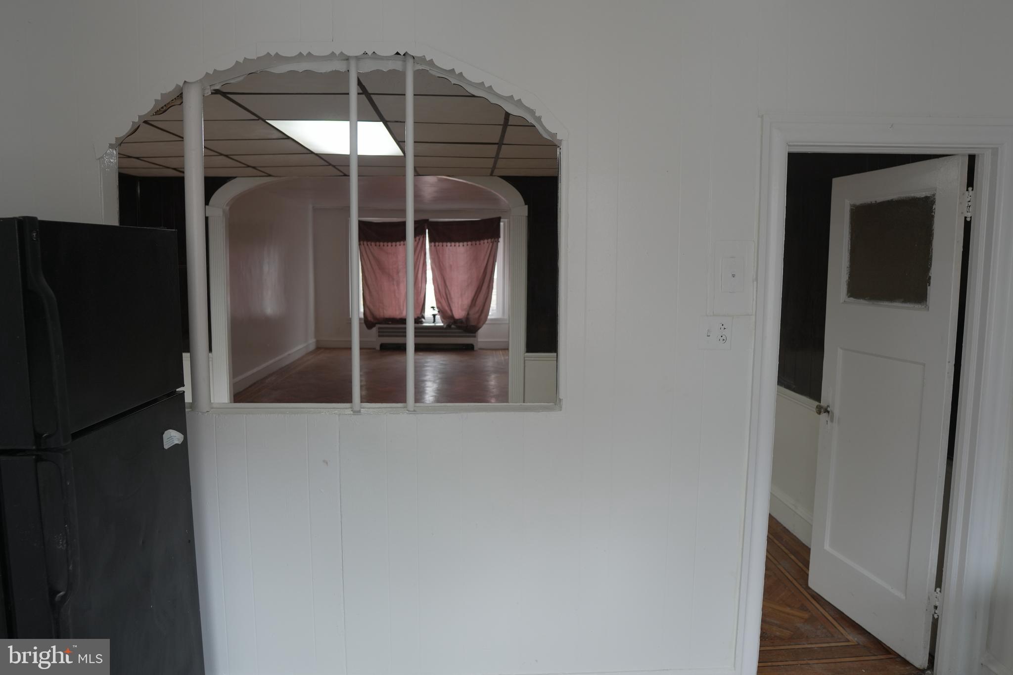 PHILADELPHIA (WEST) - Residential