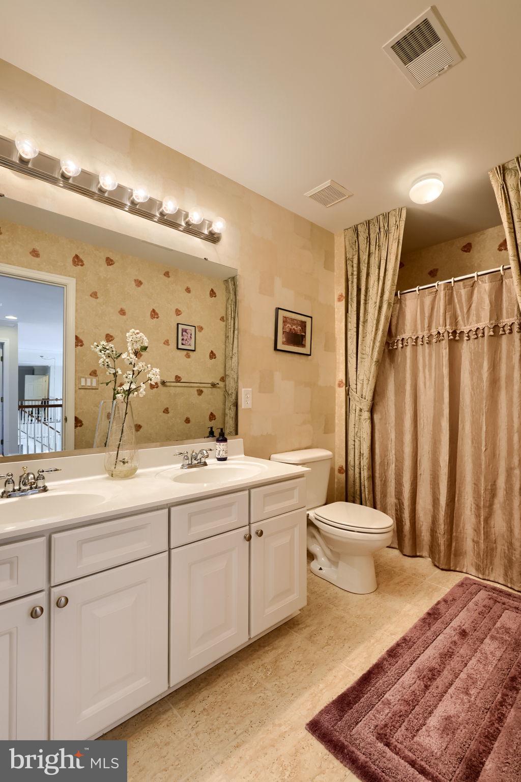 SYCAMORE GROVE-REGENTS GL - Residential