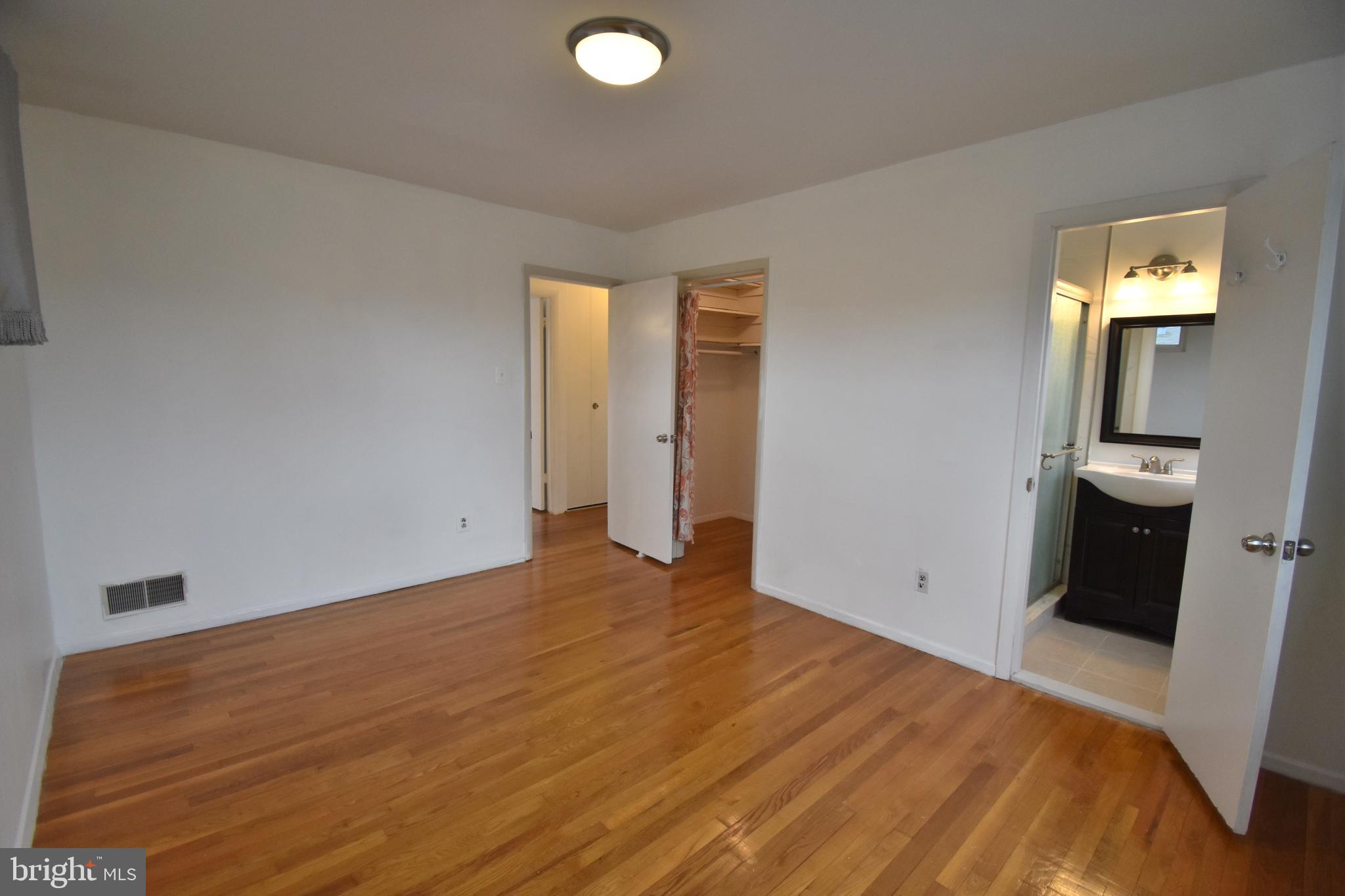 ASPEN HILL PARK - Residential Lease