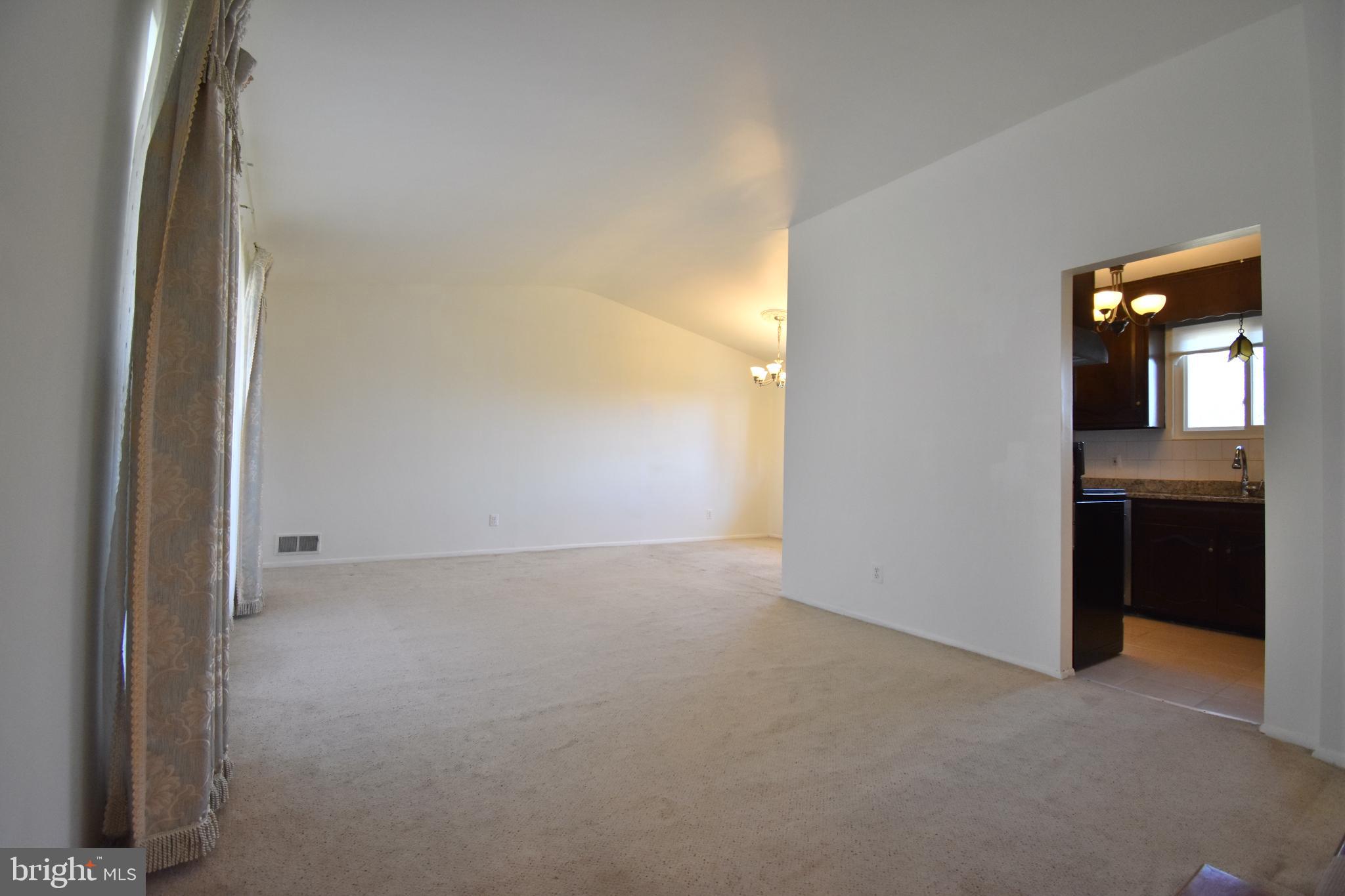 ASPEN HILL PARK - Residential Lease