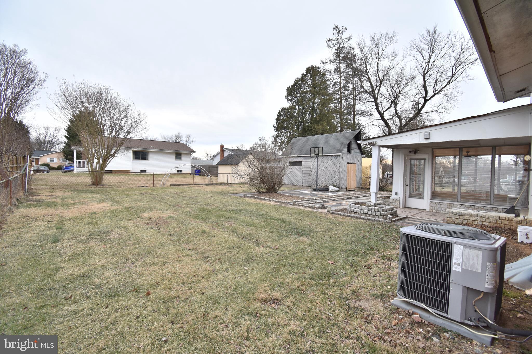 ASPEN HILL PARK - Residential Lease