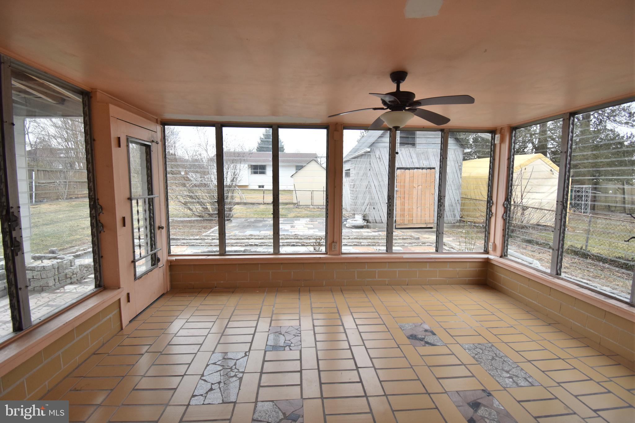 ASPEN HILL PARK - Residential Lease