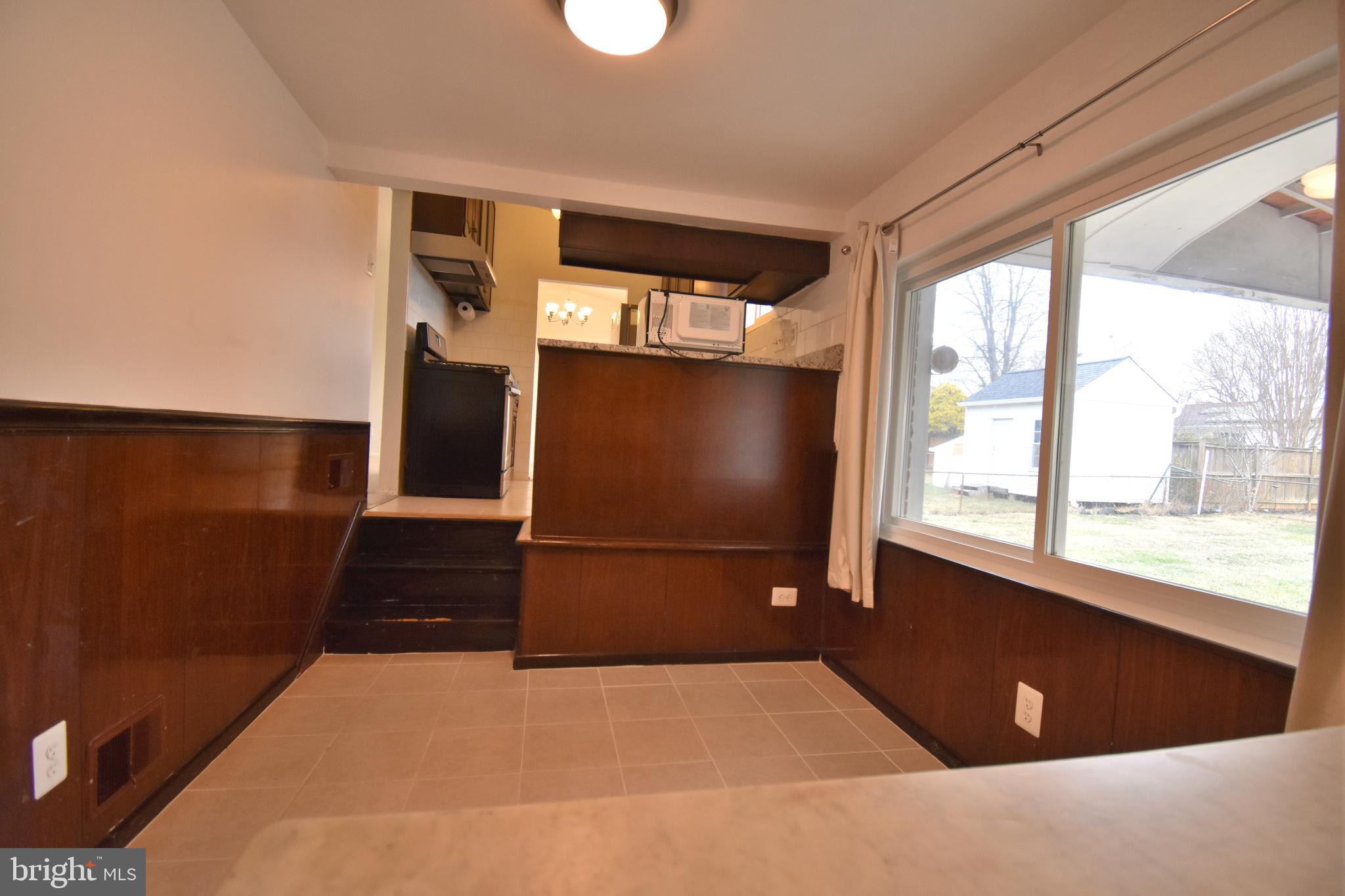 ASPEN HILL PARK - Residential Lease