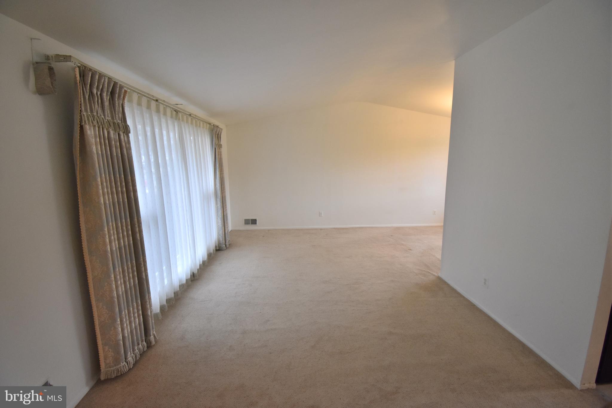 ASPEN HILL PARK - Residential Lease