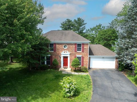 13123 CROSS KEYS COURT FAIRFAX VA 22033