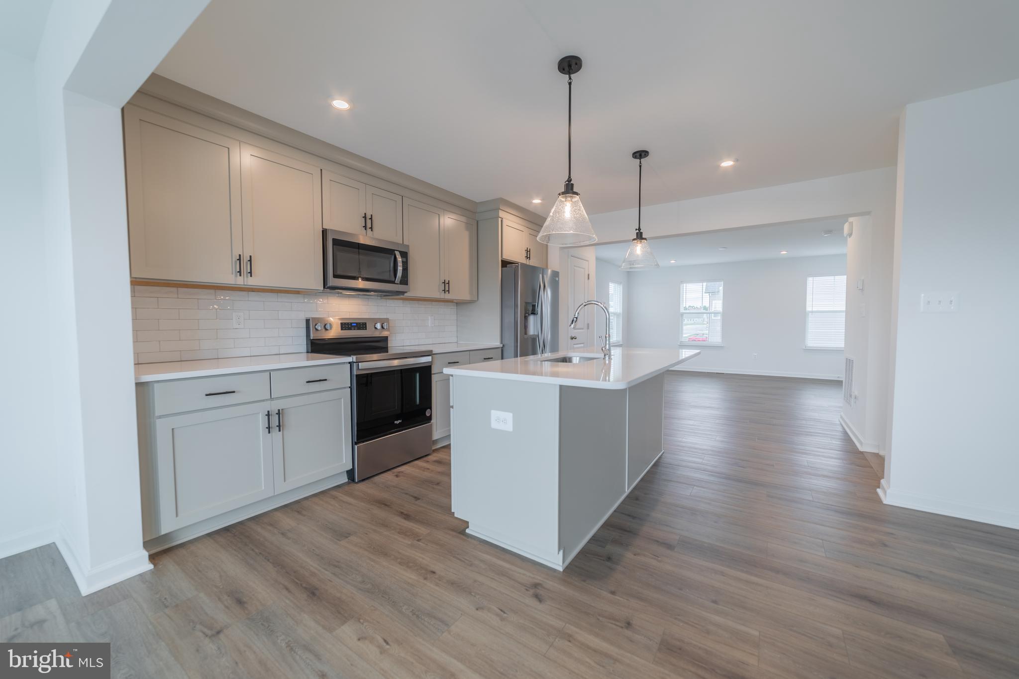 KING'S CROSSING - Residential Lease