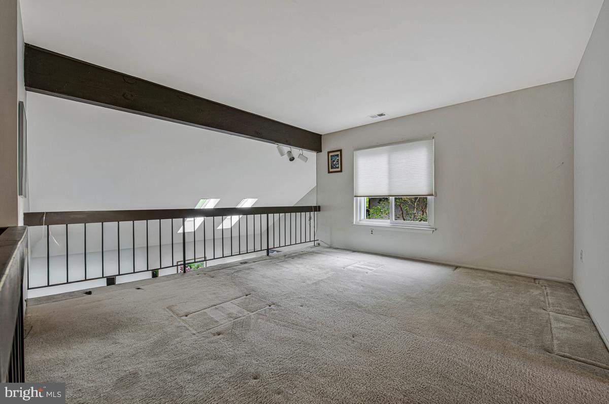 CHARLENE - Residential
