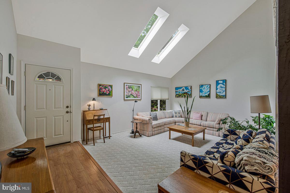 CHARLENE - Residential