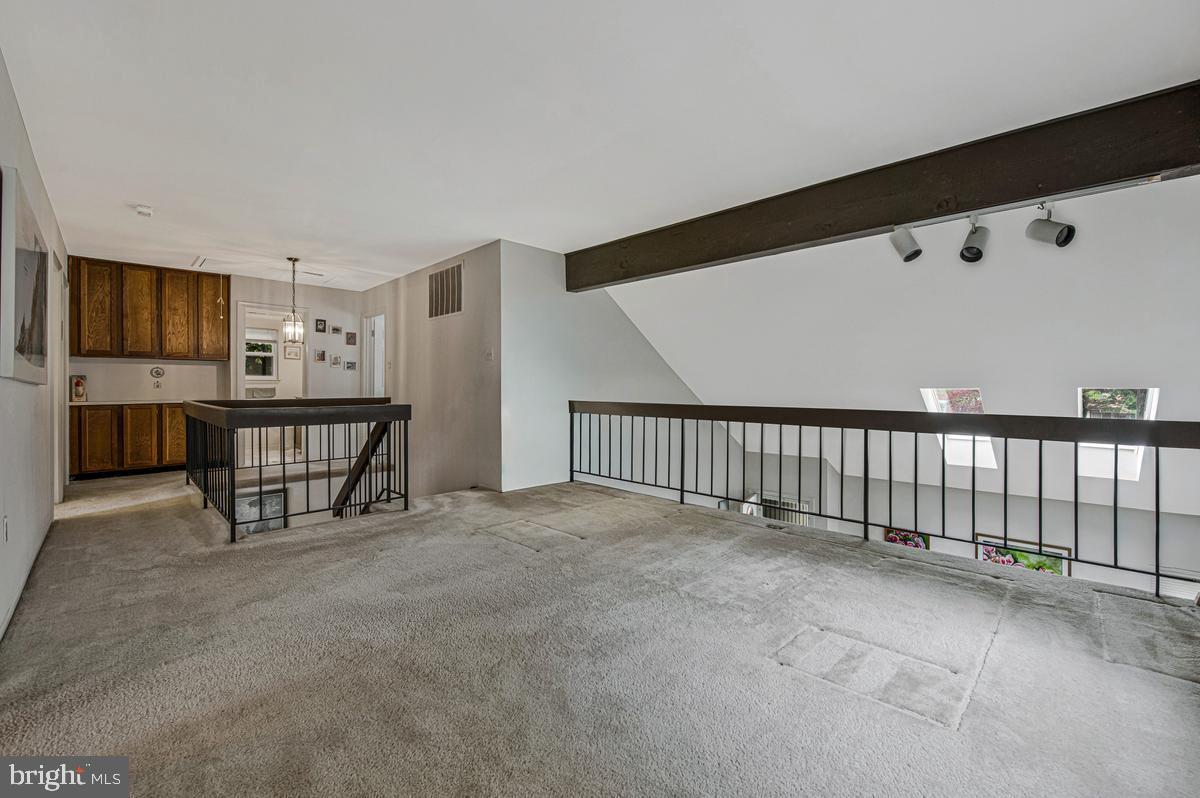 CHARLENE - Residential