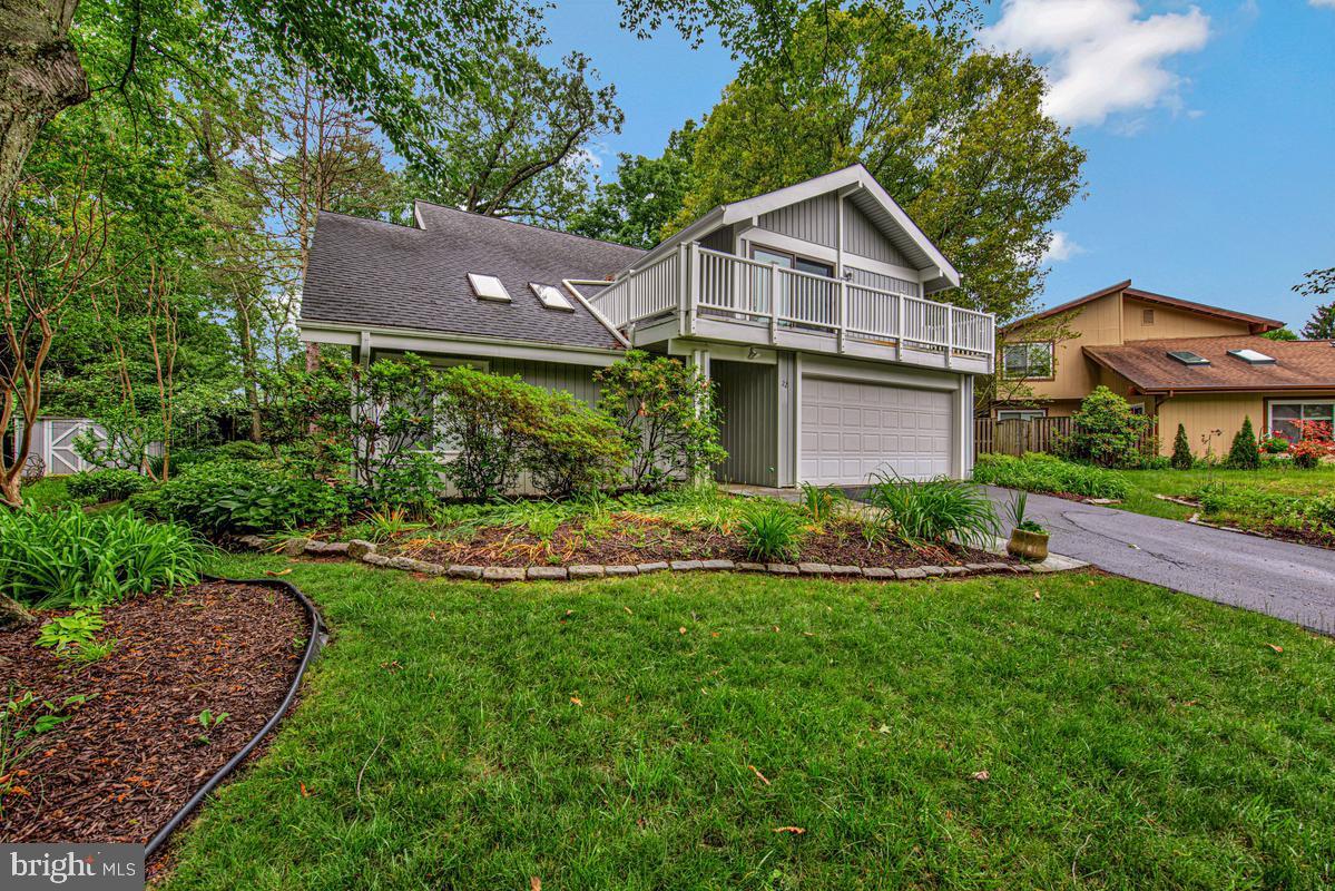 22 BANNISTER COURT