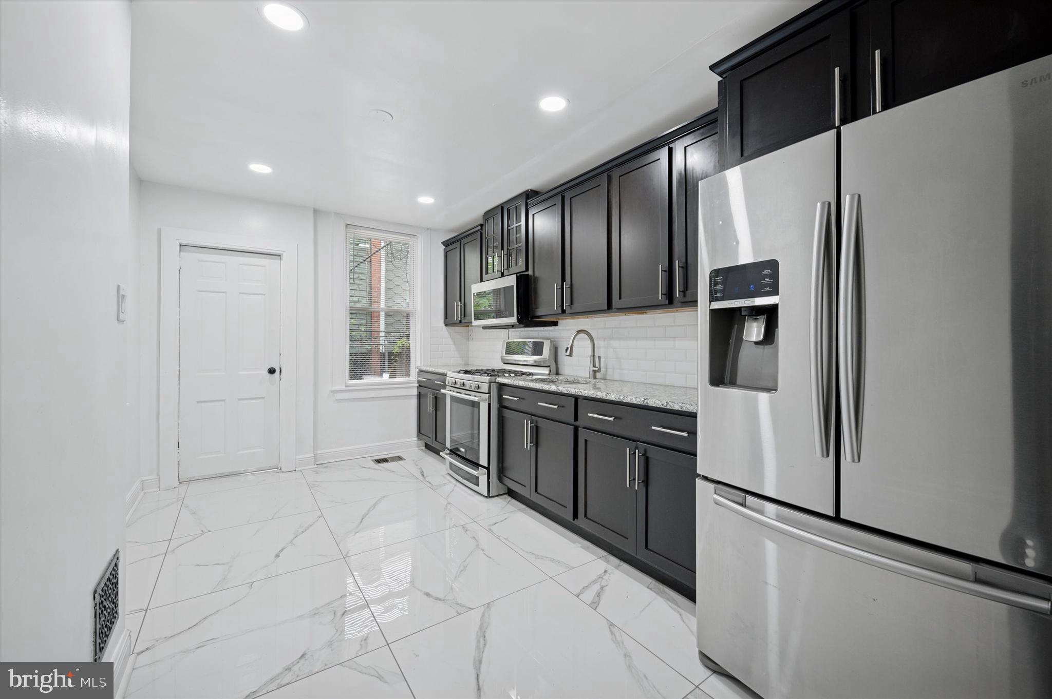 GERMANTOWN (EAST) - Residential