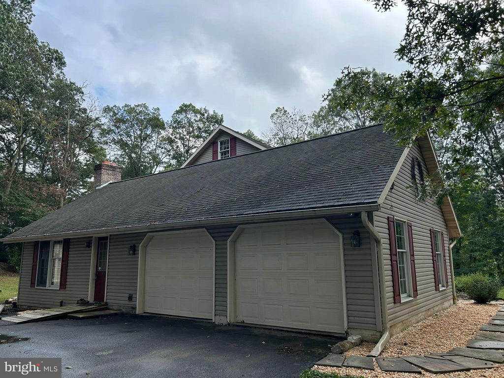 Photo of 1039 Elwood Street, NARVON, PA 17555 (MLS # PALA2077300)