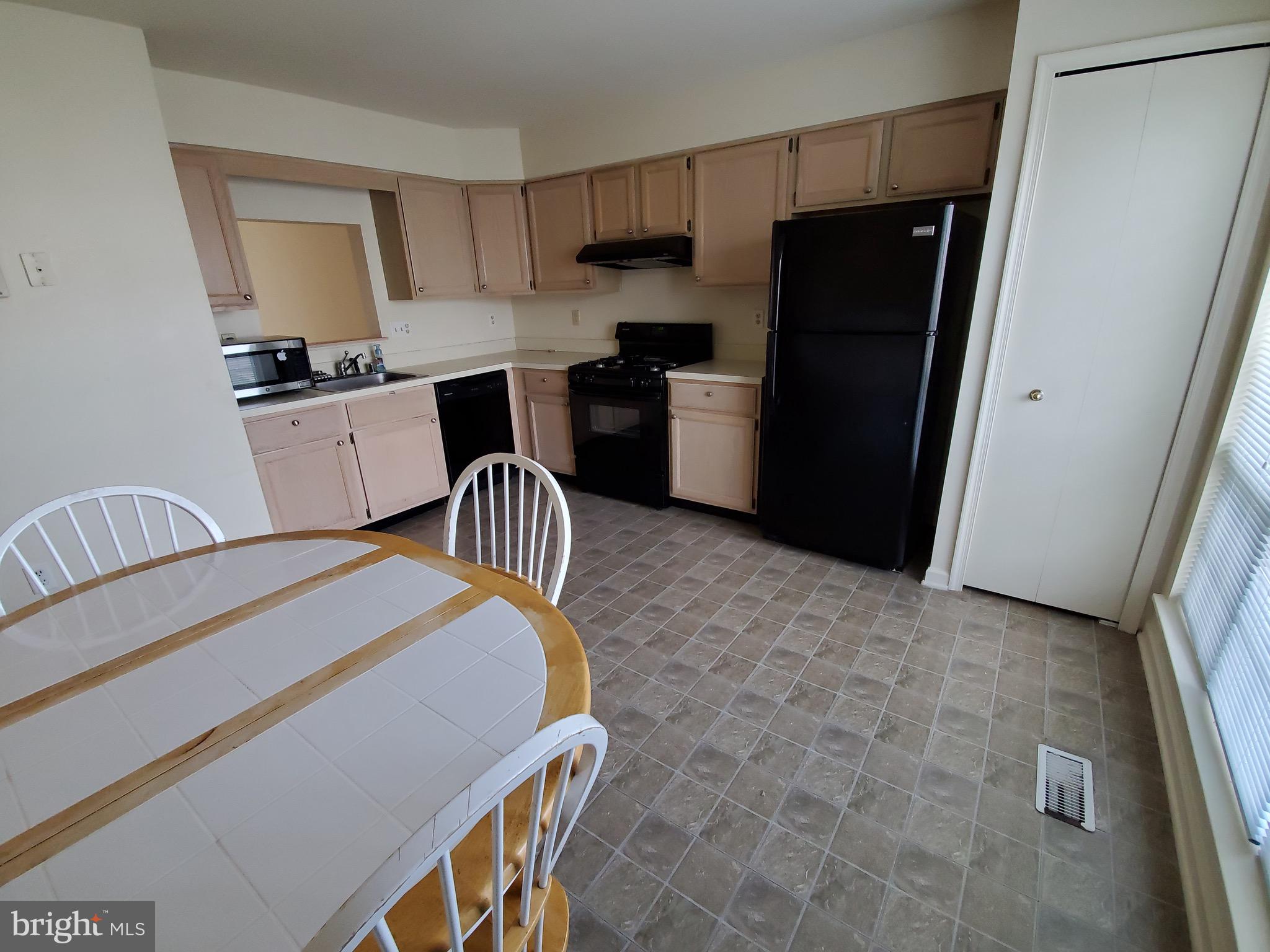 PINEY ORCHARD - Residential Lease