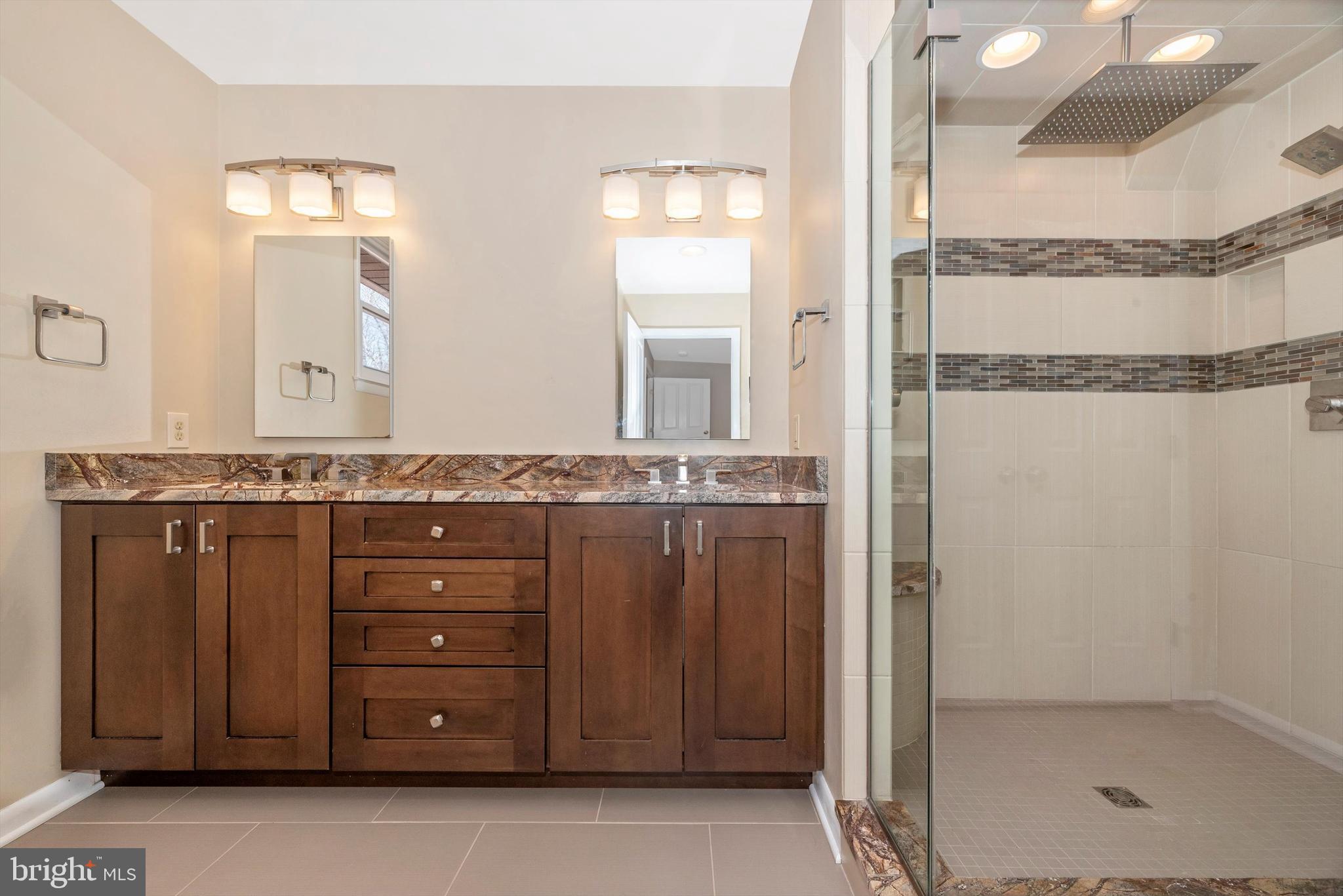 VILLAGE OF LONG REACH - Residential