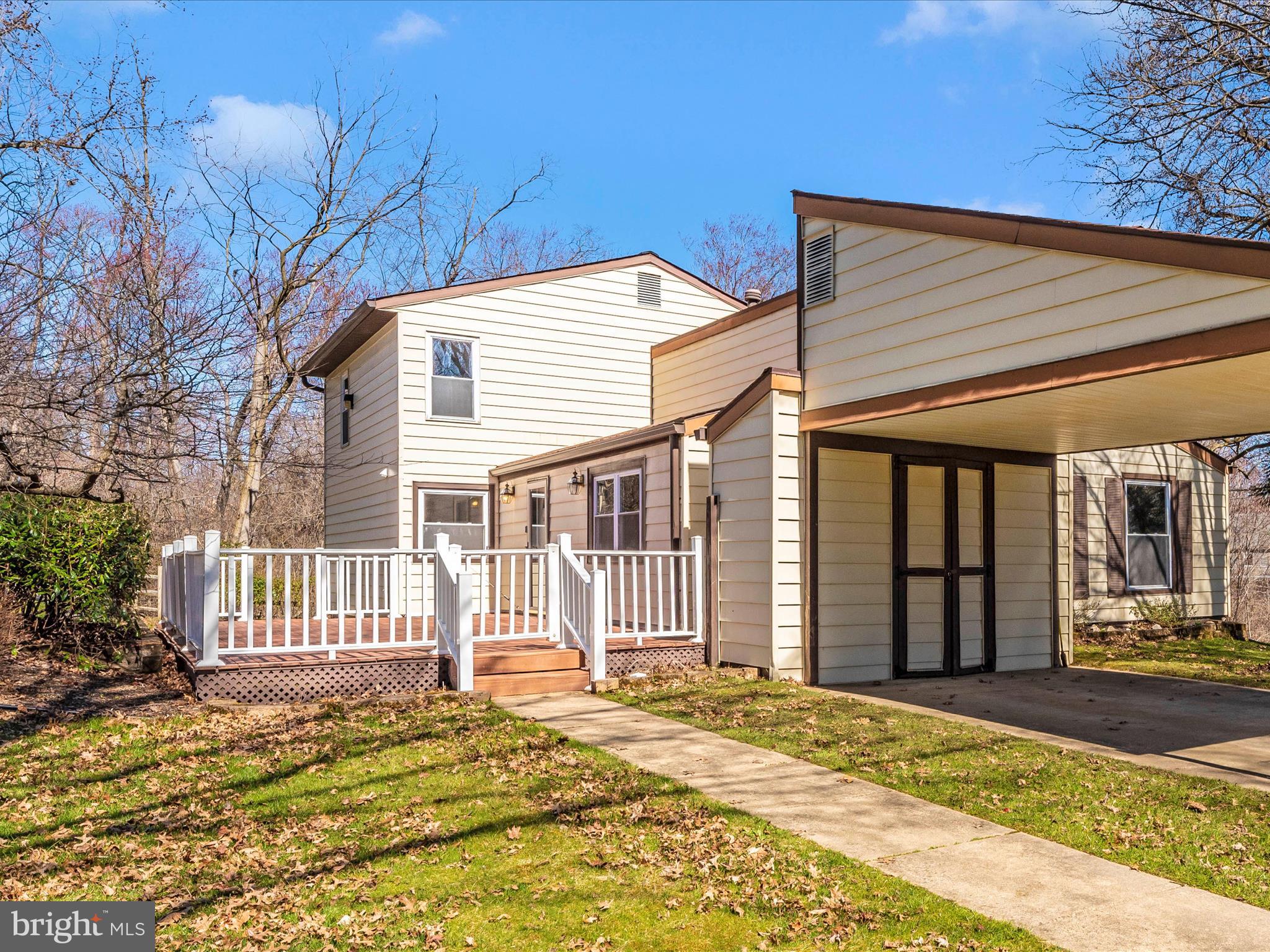 VILLAGE OF LONG REACH - Residential