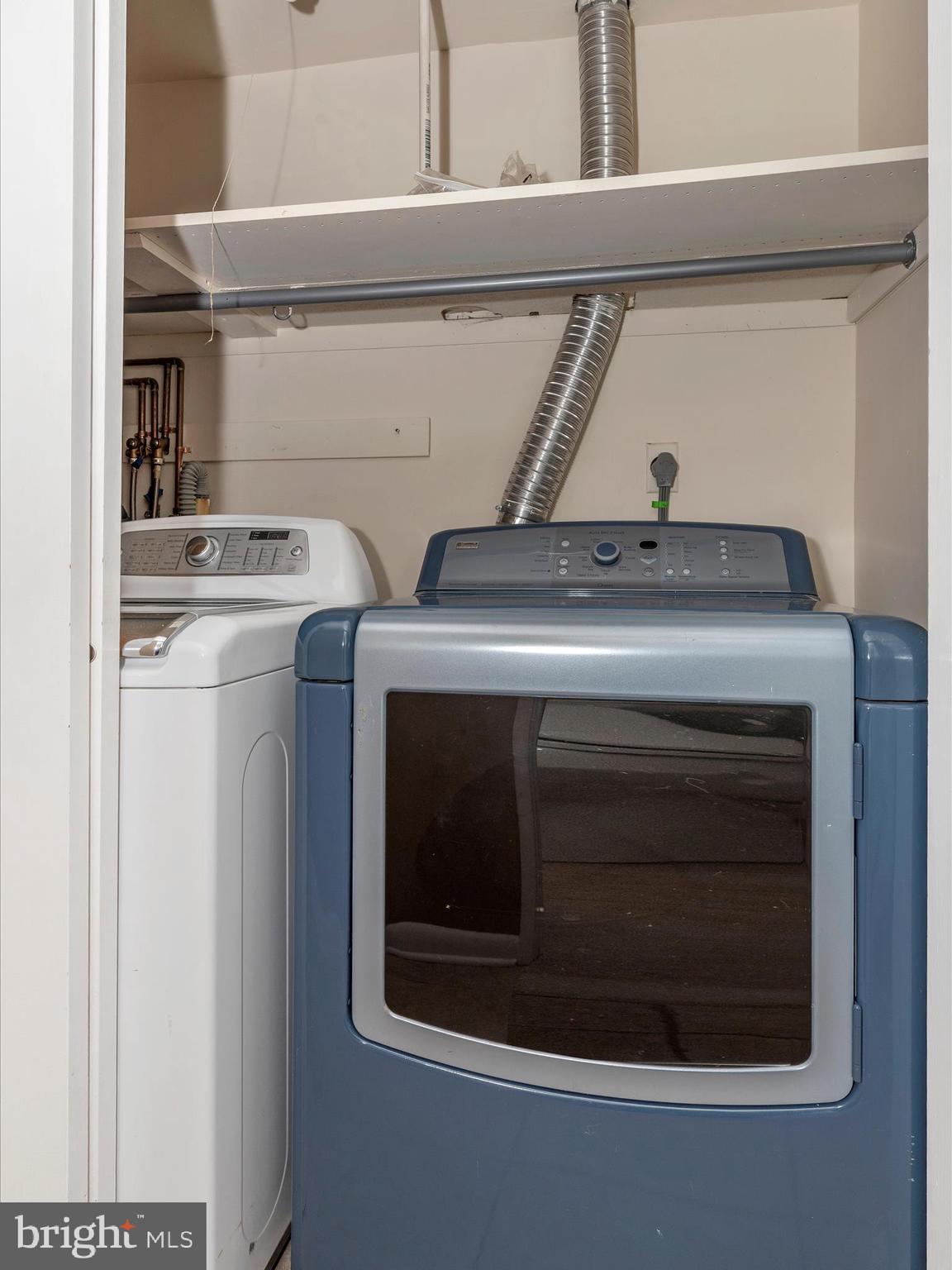 VILLAGE OF LONG REACH - Residential