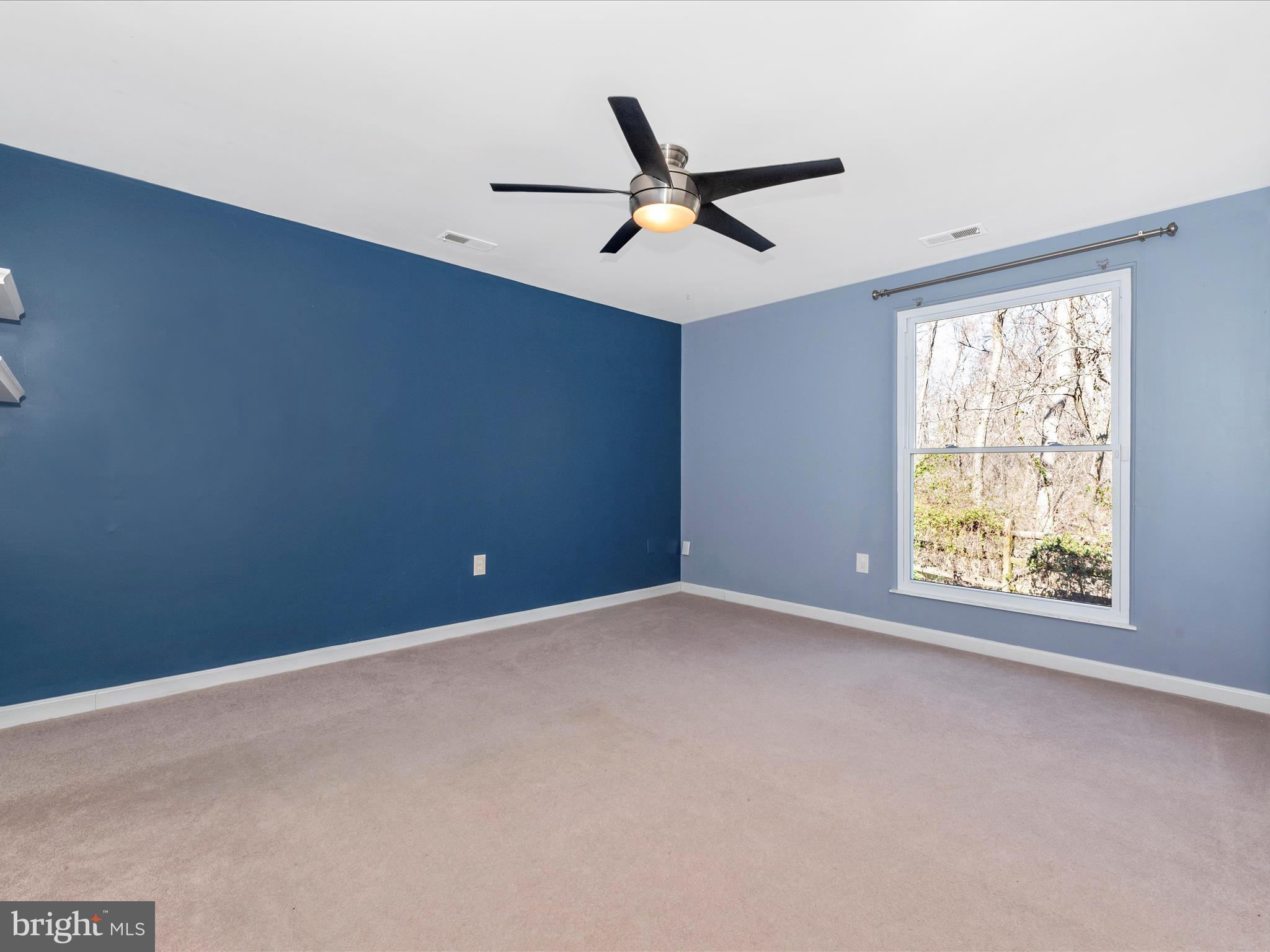 VILLAGE OF LONG REACH - Residential