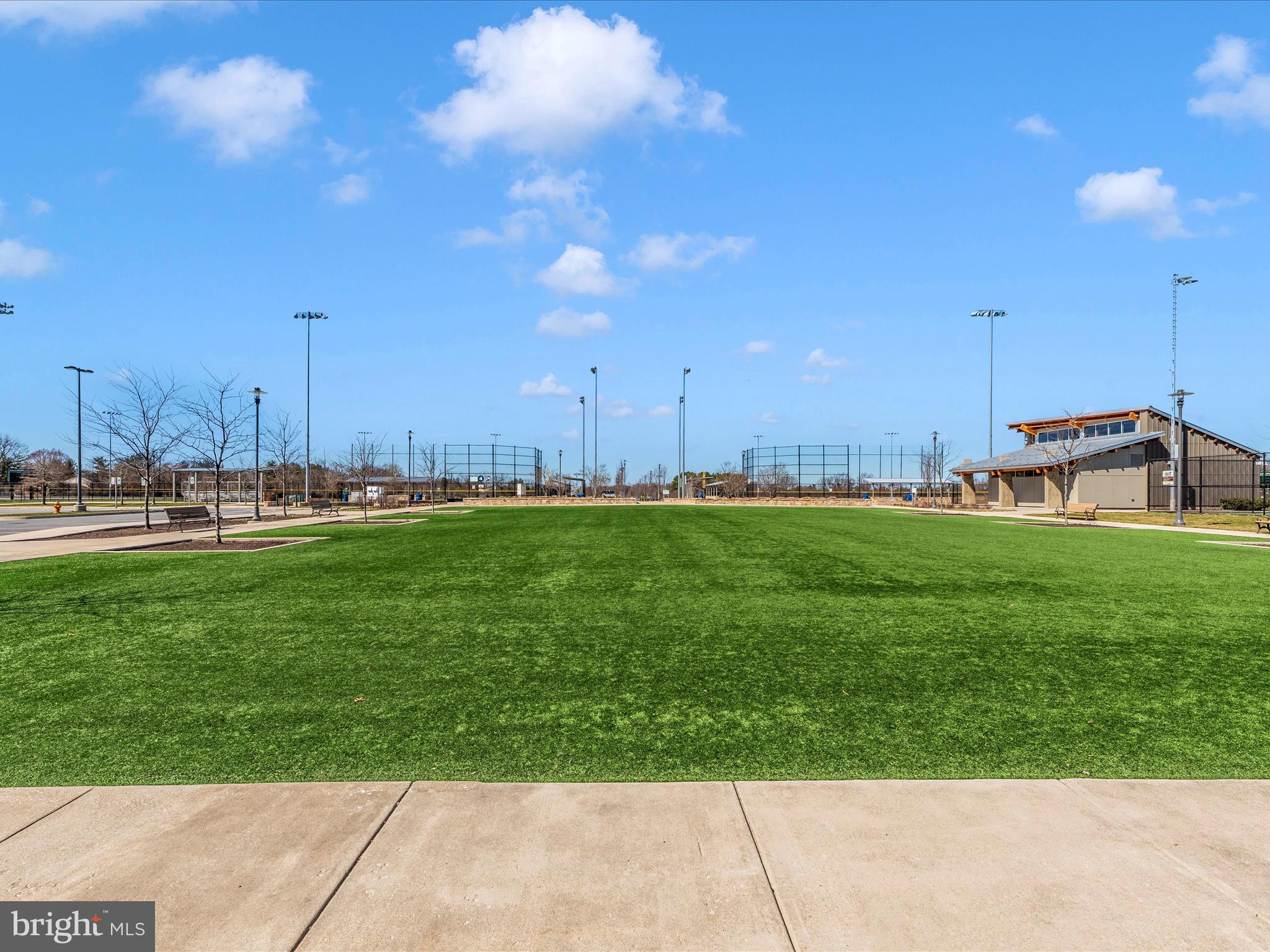 VILLAGE OF LONG REACH - Residential