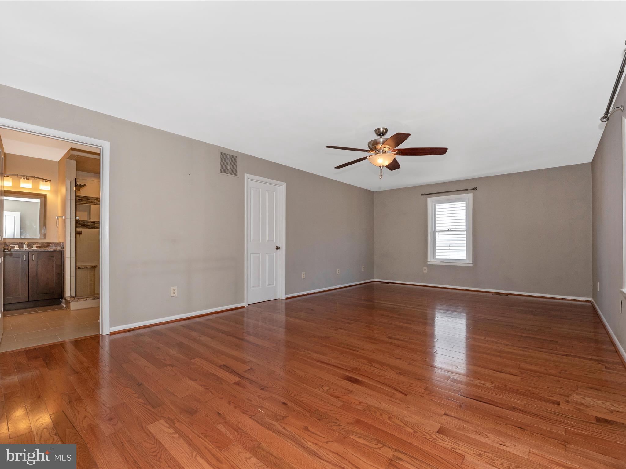 VILLAGE OF LONG REACH - Residential