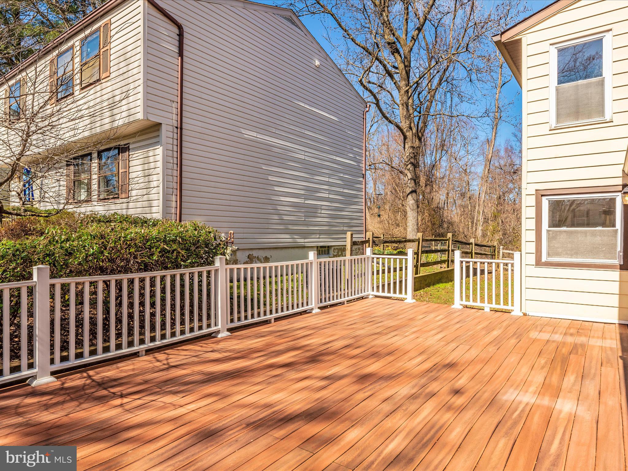 VILLAGE OF LONG REACH - Residential