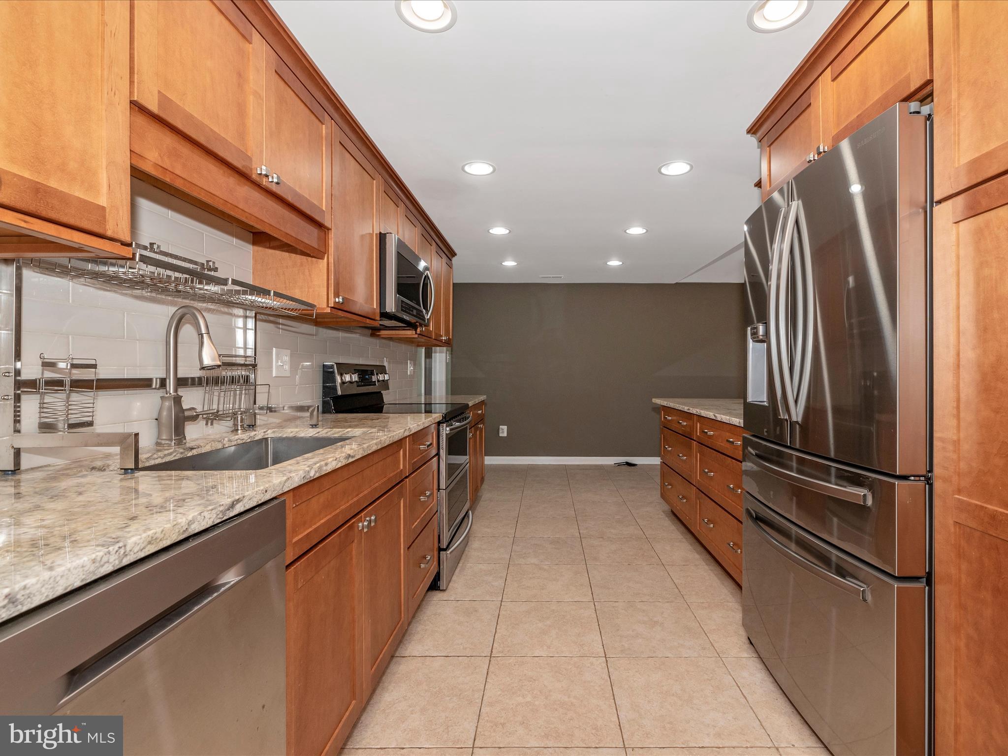 VILLAGE OF LONG REACH - Residential