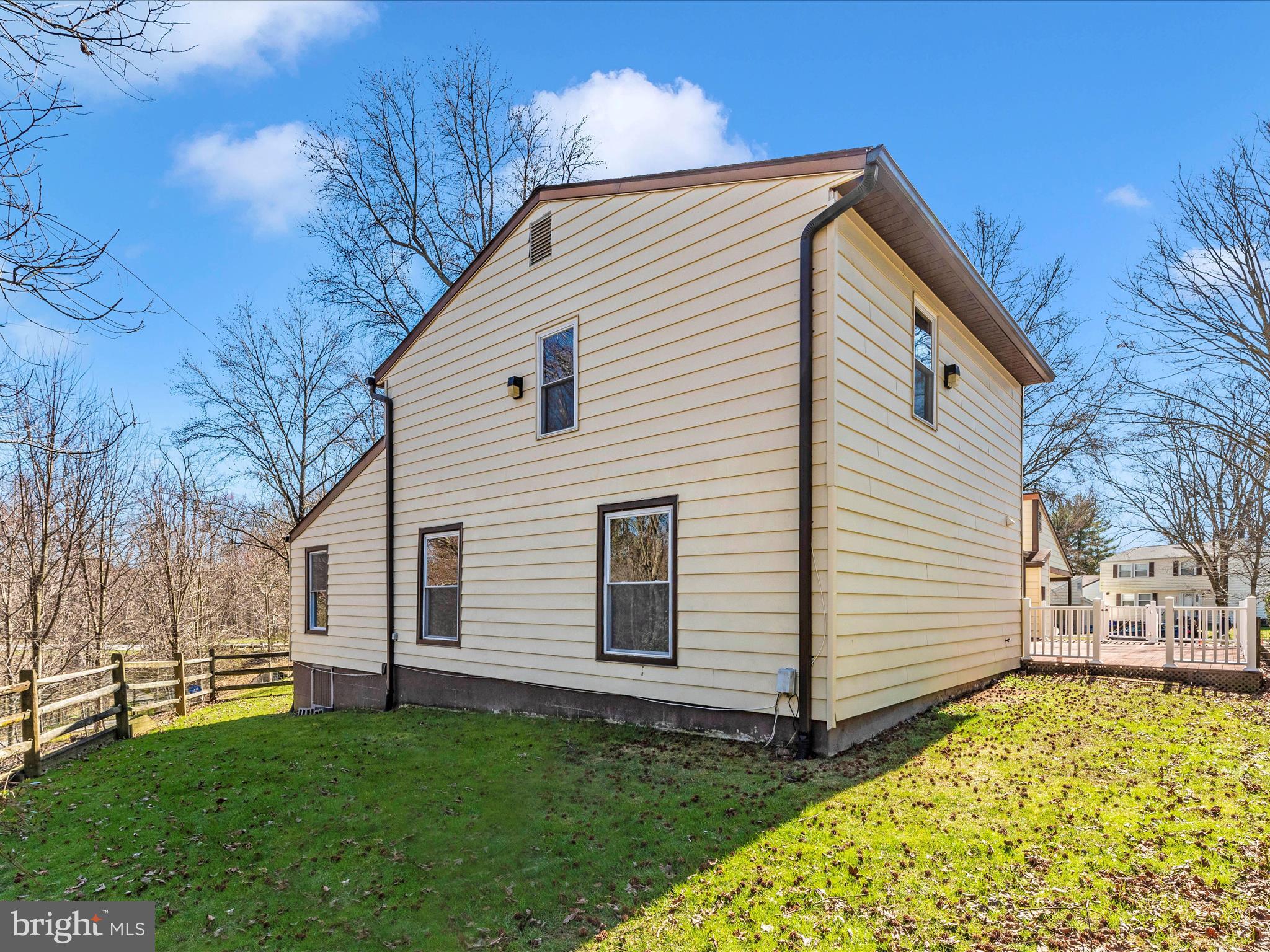 VILLAGE OF LONG REACH - Residential