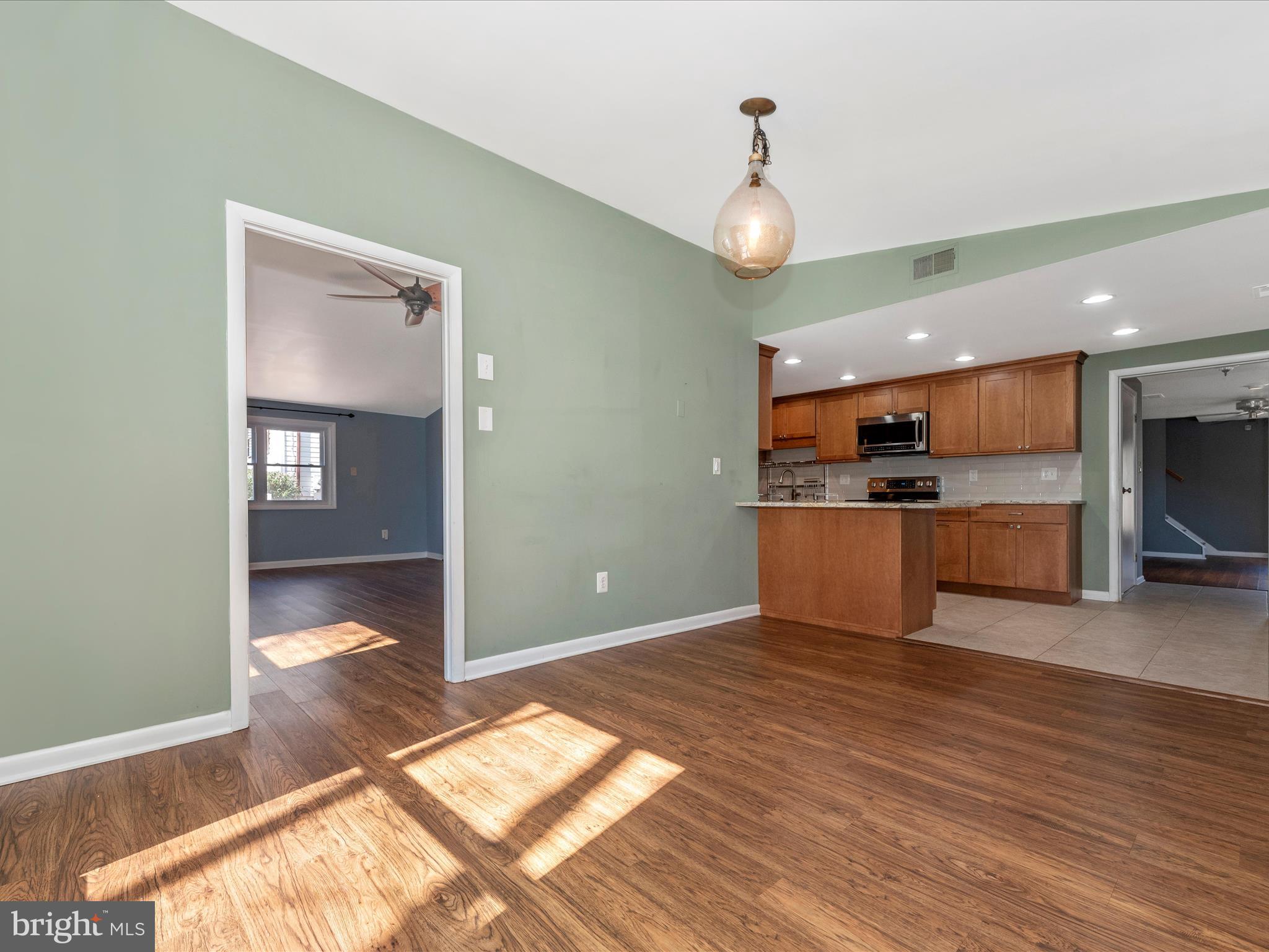 VILLAGE OF LONG REACH - Residential